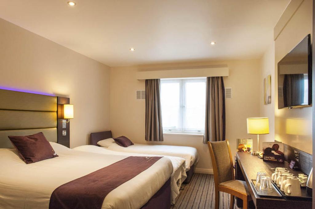 Premier Inn Birmingham City Centre Broad Street מראה חיצוני תמונה